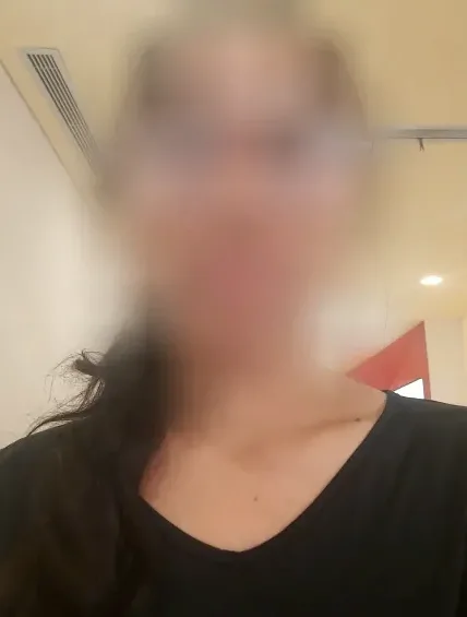 Elena, 39
