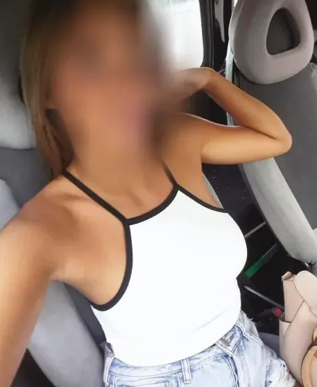 Emilia, 36