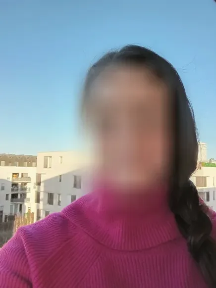 Emilia, 39