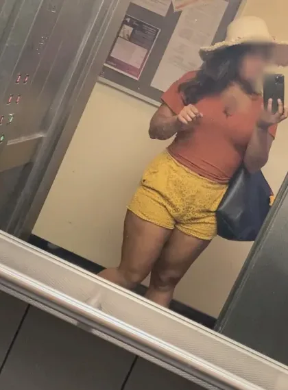 Emily, 34