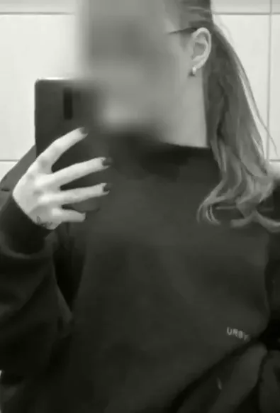 Linda, 19