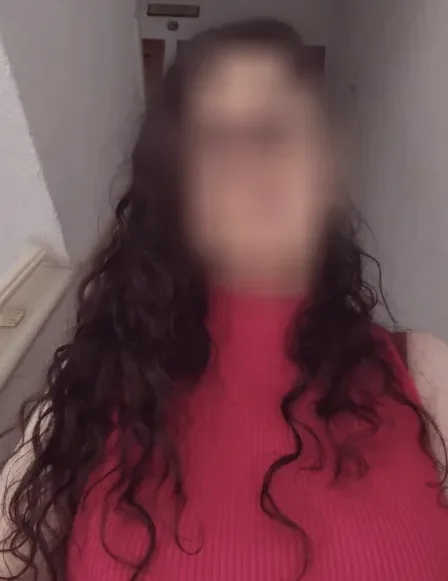 Lotta, 34
