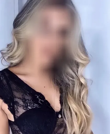 Maren, 28