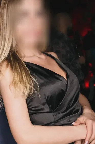 Mira, 35
