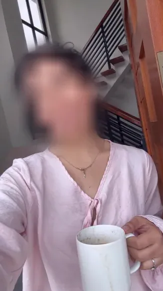 Pauline, 30