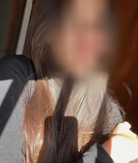 Simone, 32