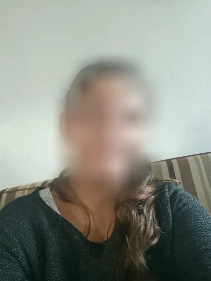 Sophie, 25