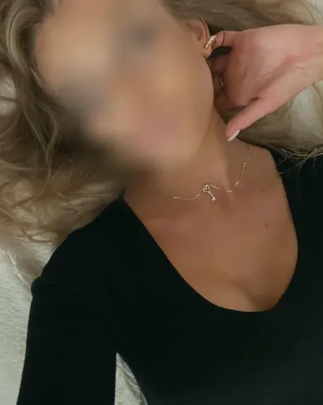 Stefanie, 37